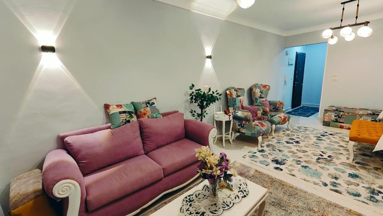 Apartment Elegant 3-room With Modern Amenities In Gardenia Compound